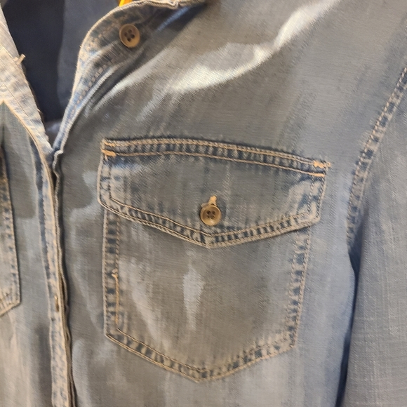 Women's Classic Long/Roll Up Sleeve Button Down Denim Chambray Shirt, Size M - Picture 2 of 7